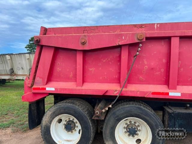 Image of Mack R686ST equipment image 4