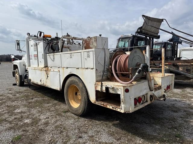 Image of Mack R690T equipment image 3