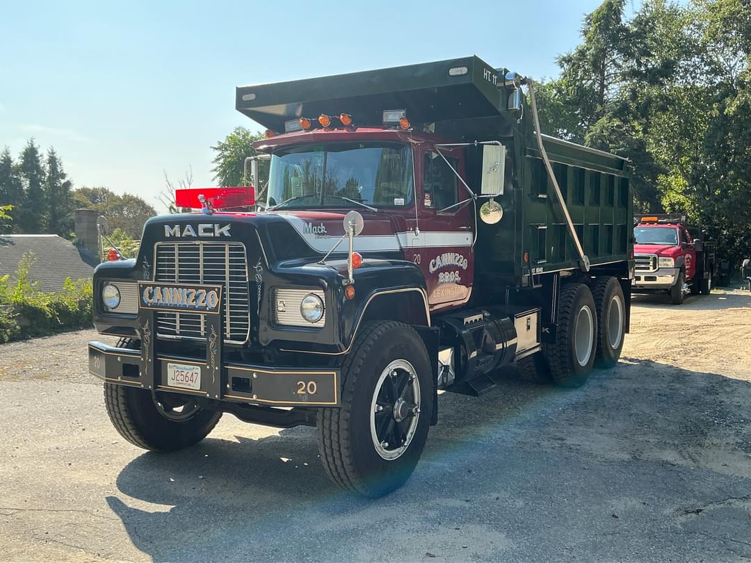 Image of Mack RD690SX Primary image