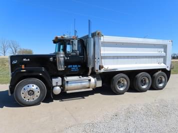 Main image Mack RW713