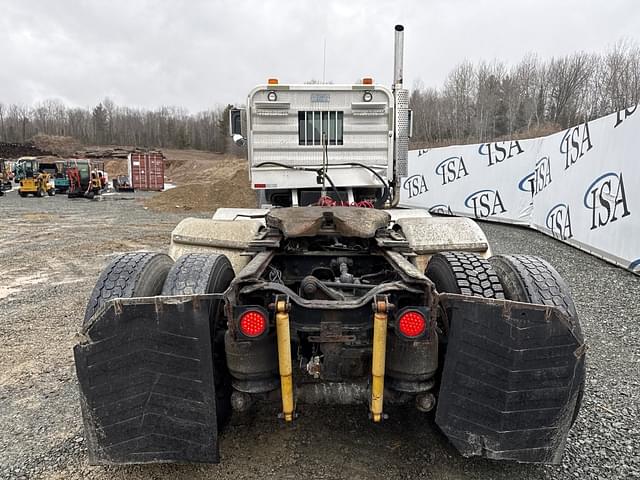 Image of Mack RW713 equipment image 3
