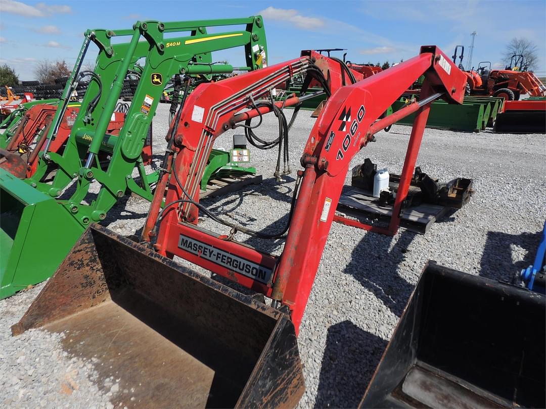 Image of Massey Ferguson 1060 Primary image