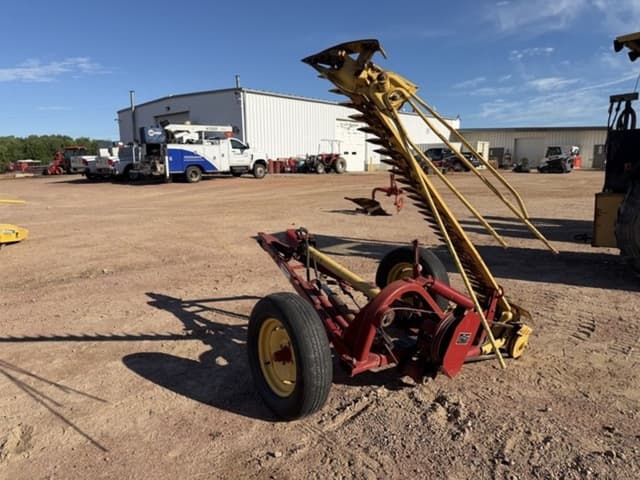 Image of New Holland 456 equipment image 4