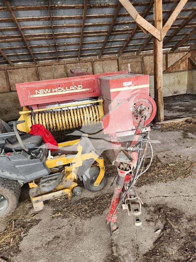 Image of New Holland 565 equipment image 1