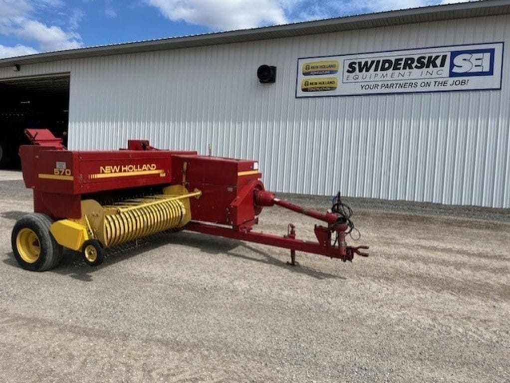 1989 New Holland 570 Equipment Image0