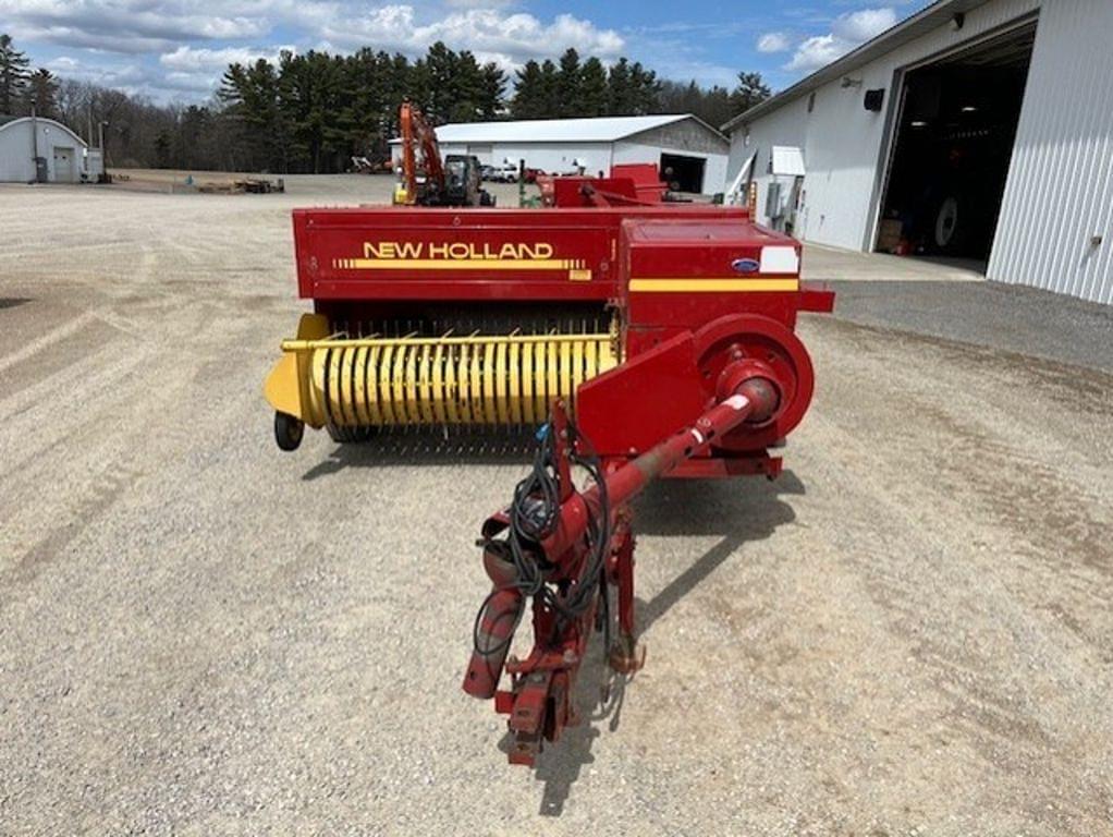 Image of New Holland 570 Primary image