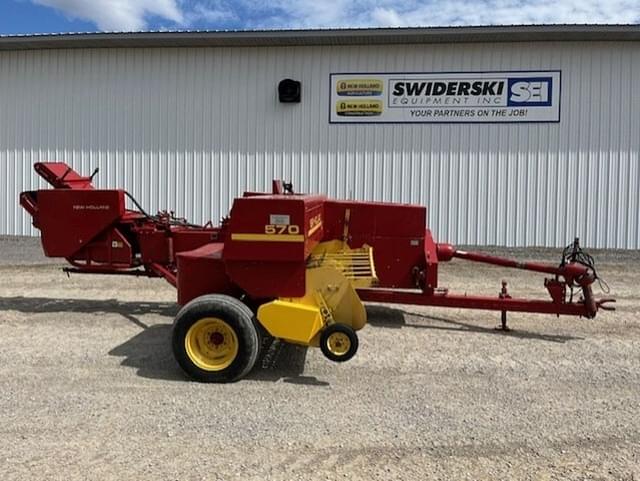 Image of New Holland 570 equipment image 2