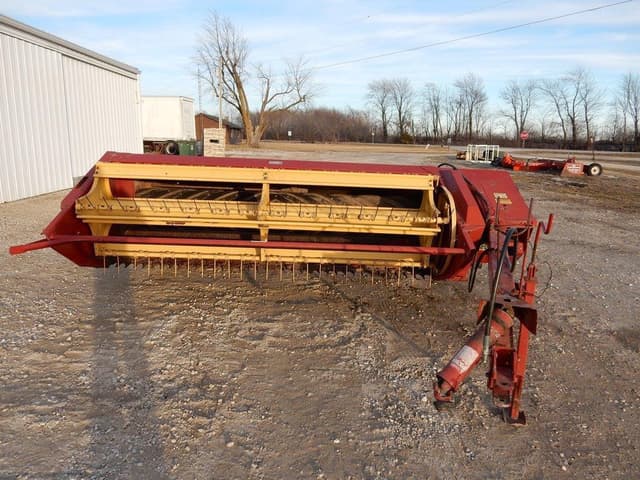 Image of New Holland 489 equipment image 2