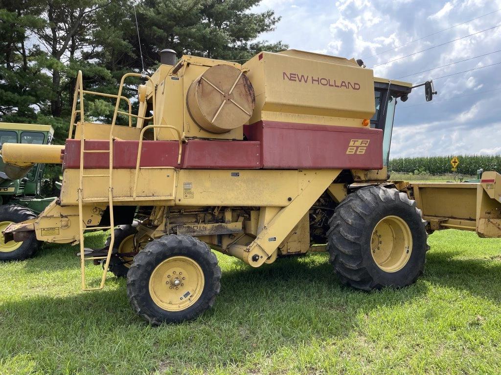 Image of New Holland TR86 Primary image