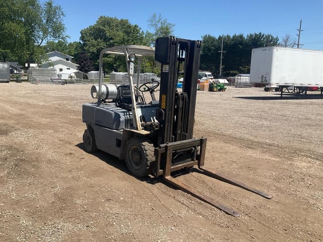 Image of Nissan P50K equipment image 2