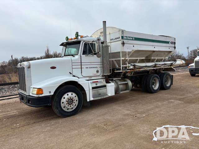 Image of Peterbilt 377 equipment image 2