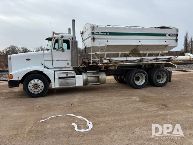 Image of Peterbilt 377 equipment image 4