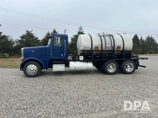 Image of Peterbilt 378 equipment image 2