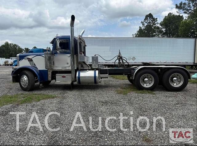 Image of Peterbilt 379 equipment image 1