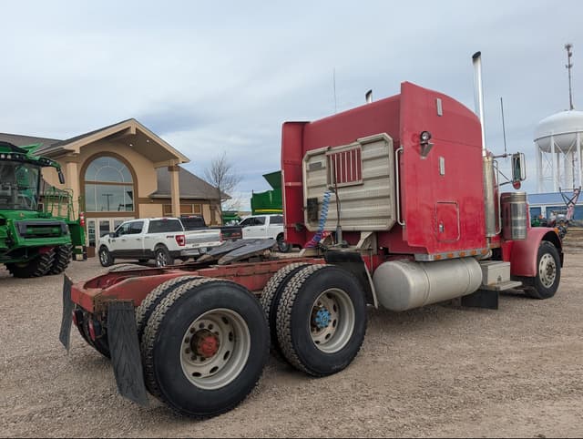 Image of Peterbilt 379 equipment image 3