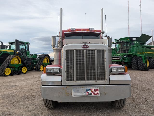 Image of Peterbilt 379 equipment image 1