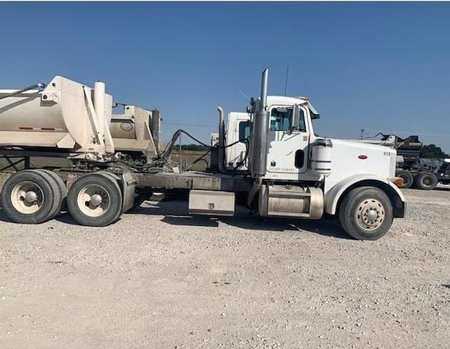 Image of Peterbilt 379 equipment image 4