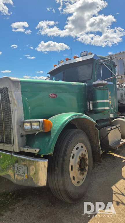 Image of Peterbilt 379 equipment image 1