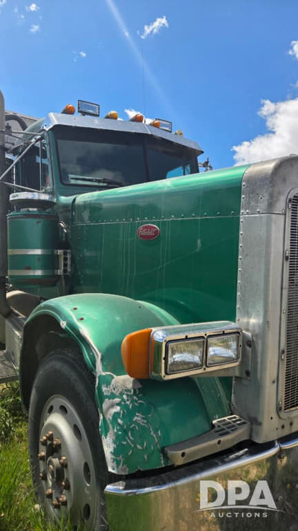 Image of Peterbilt 379 equipment image 3