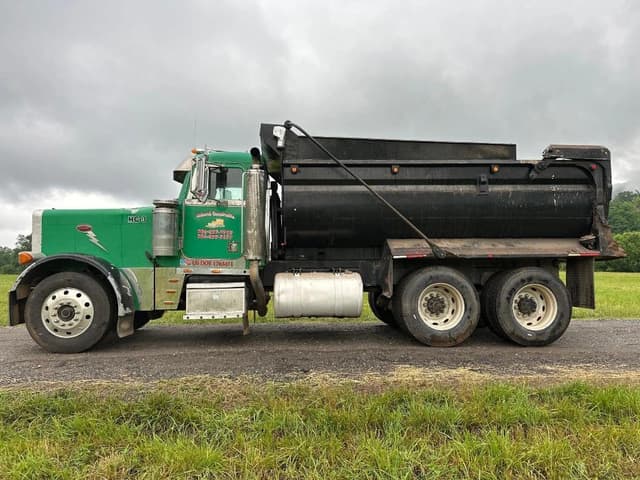 Image of Peterbilt 379 equipment image 1