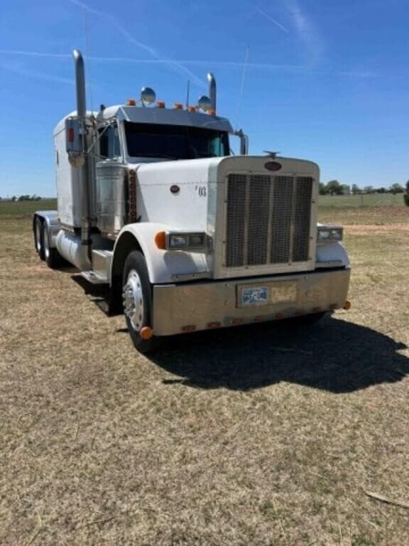 Image of Peterbilt 379 equipment image 1