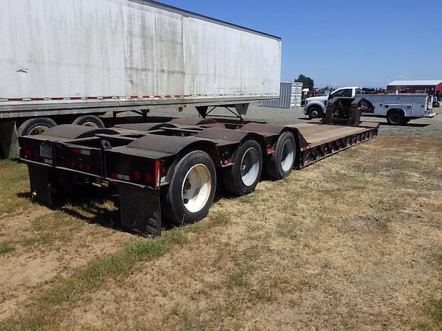 Image of Trail King Lowboy equipment image 3