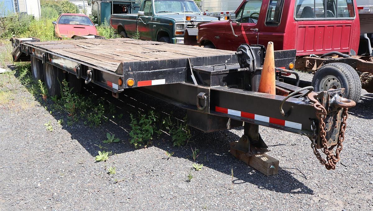 1989 Trail King Undetermined Equipment Image0