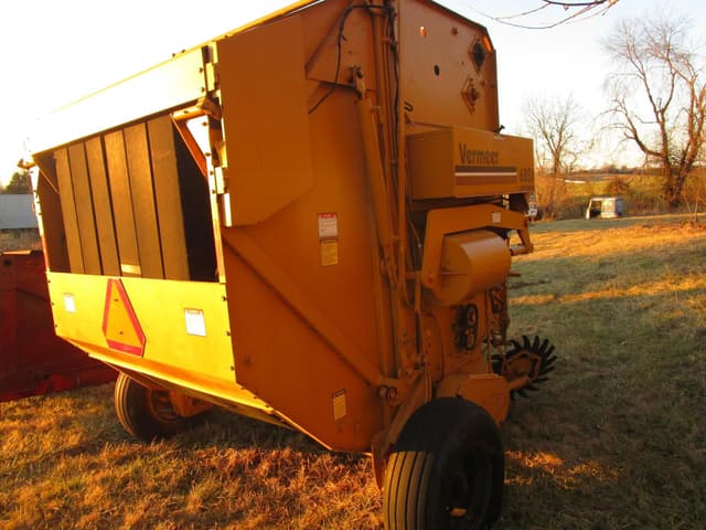 Image of Vermeer 605J equipment image 2