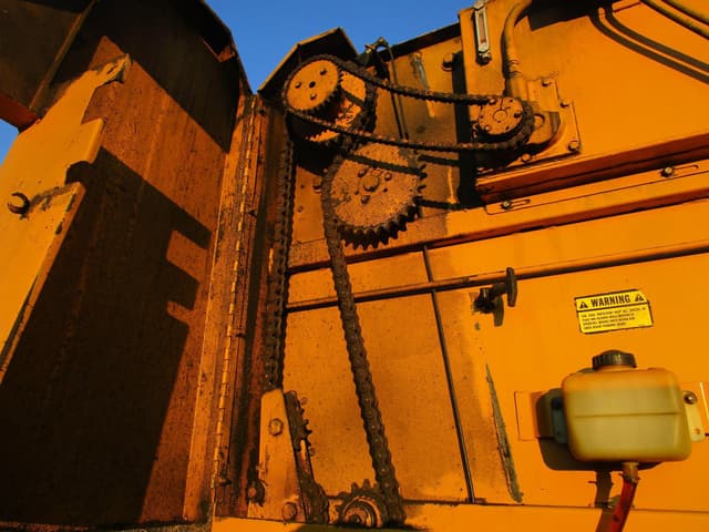 Image of Vermeer 605J equipment image 4