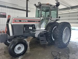 1989 White 140 Image