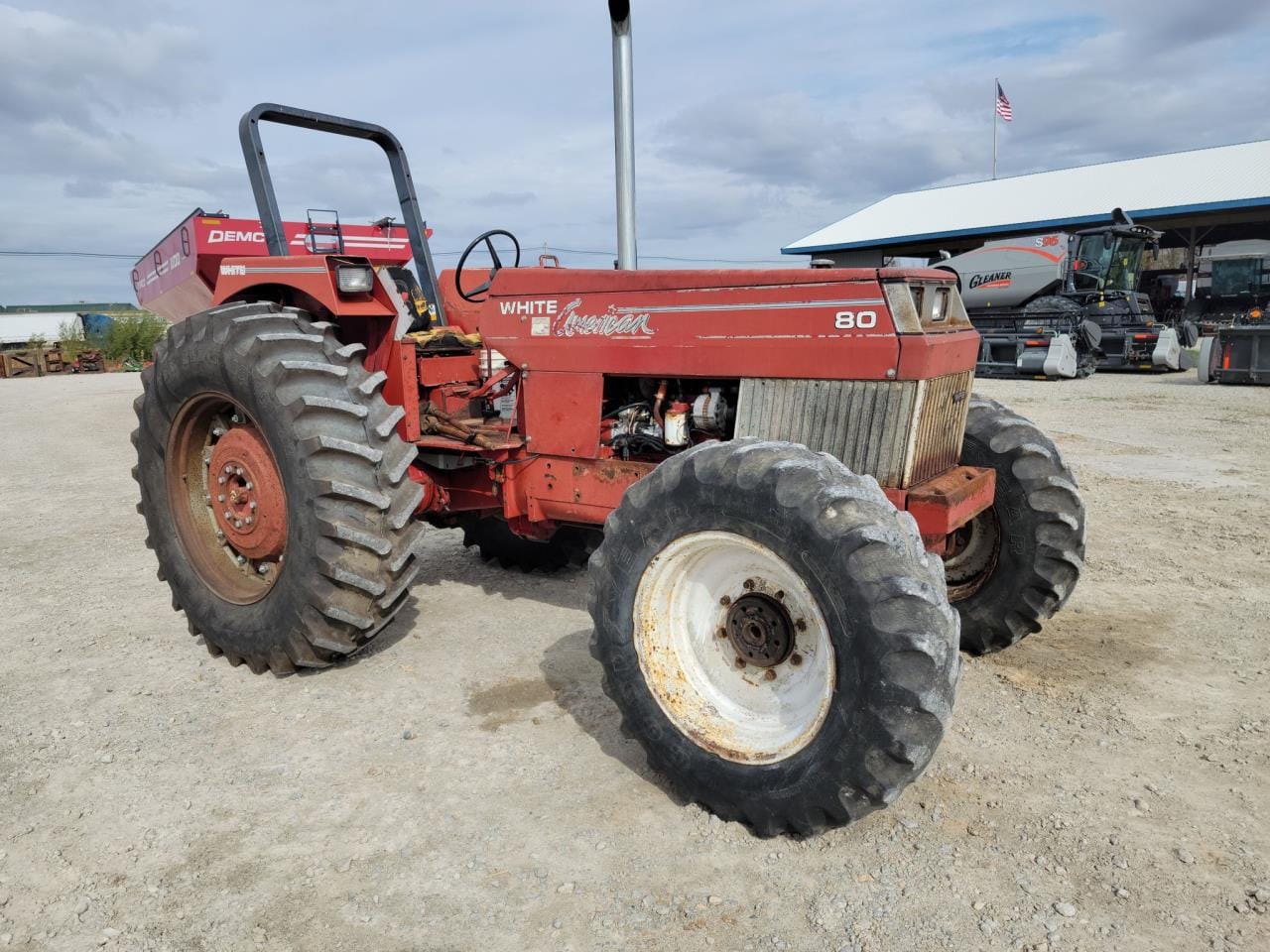 Main image White American 80