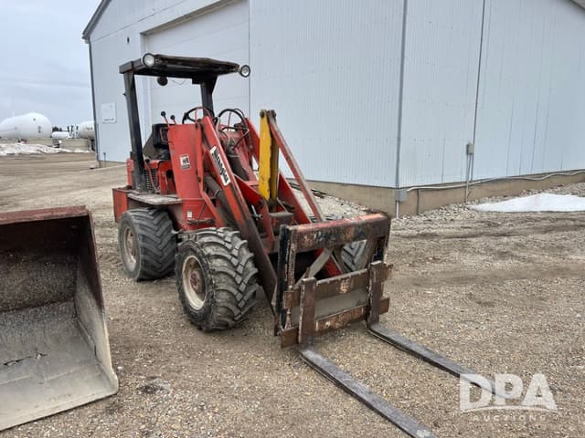 Image of Willmar Wrangler equipment image 2