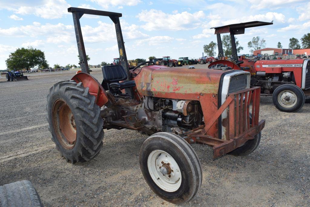 Main image Massey Ferguson 230