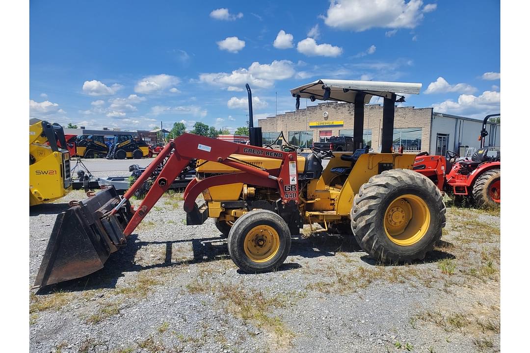 Image of Case IH 585 Primary image