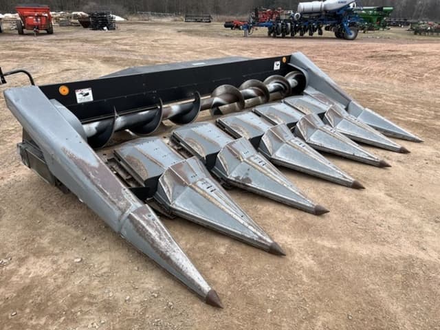 Image of AGCO Allis 630 equipment image 2