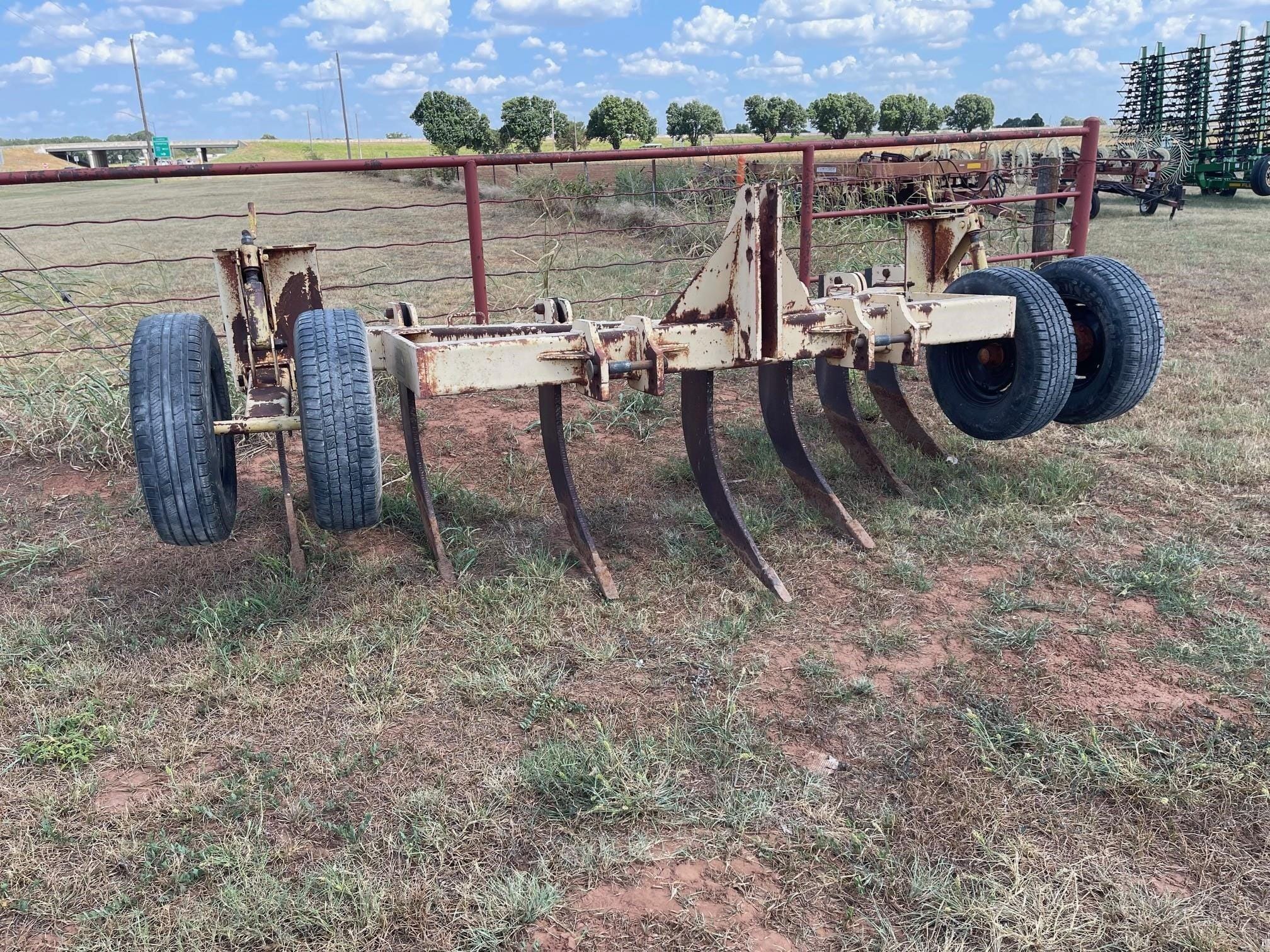 1990 Big Ox V07 Equipment Image0