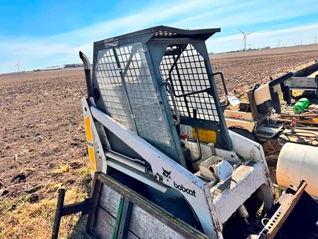 Image of Bobcat 440B equipment image 4