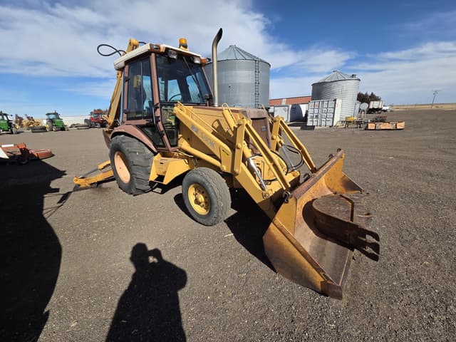 Image of Case 580K equipment image 2