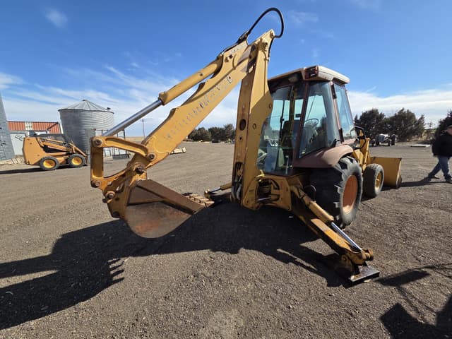 Image of Case 580K equipment image 4