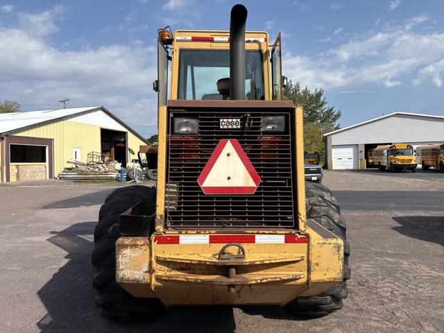 Image of Case 621ZF equipment image 3