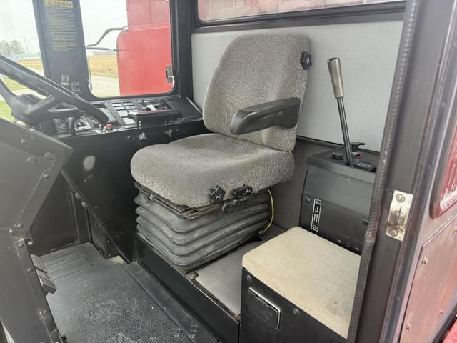 Image of Case IH 1660 equipment image 3