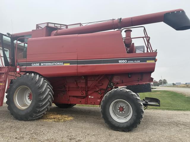 Image of Case IH 1660 equipment image 1