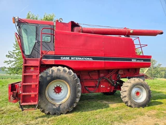 Image of Case IH 1660 equipment image 1