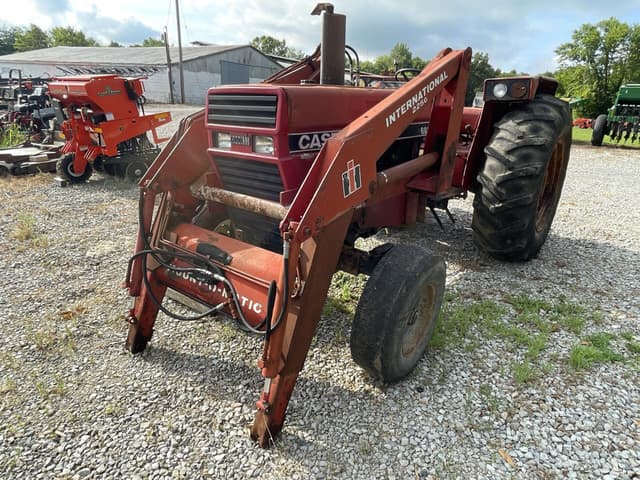 Image of Case IH 685 equipment image 2