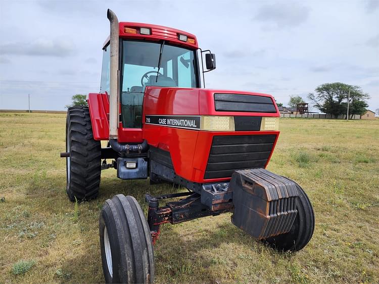 1990 Case IH 7110 Equipment Image0