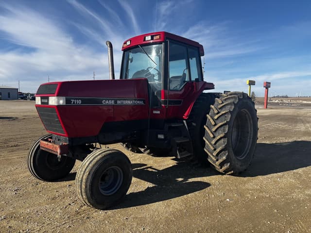 Image of Case IH 7110 equipment image 1