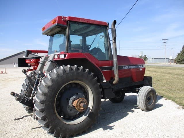 Image of Case IH 7110 equipment image 1