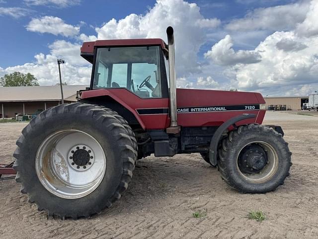 Image of Case IH 7120 equipment image 4