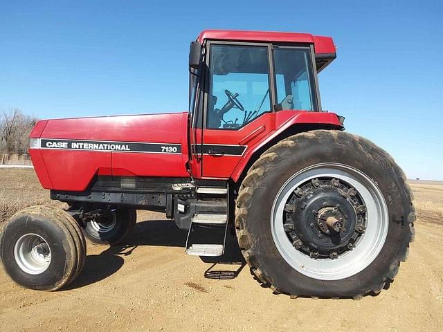 Image of Case IH 7130 equipment image 1