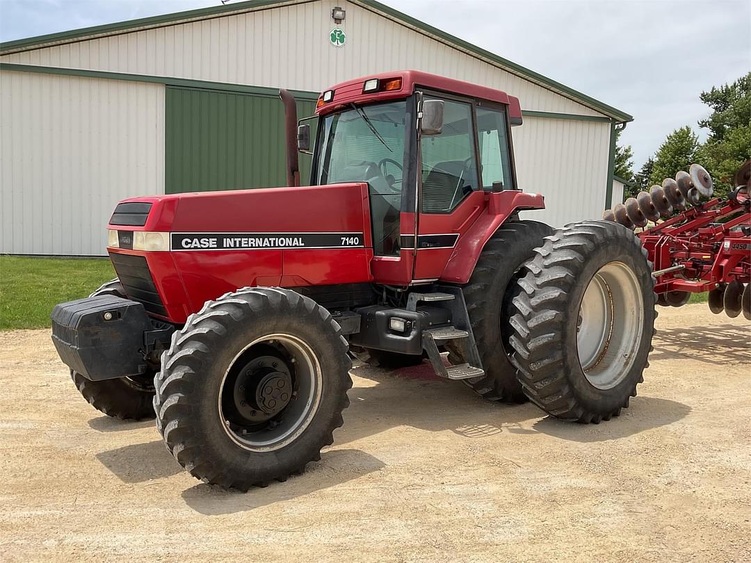 Image of Case IH 7140 Primary image